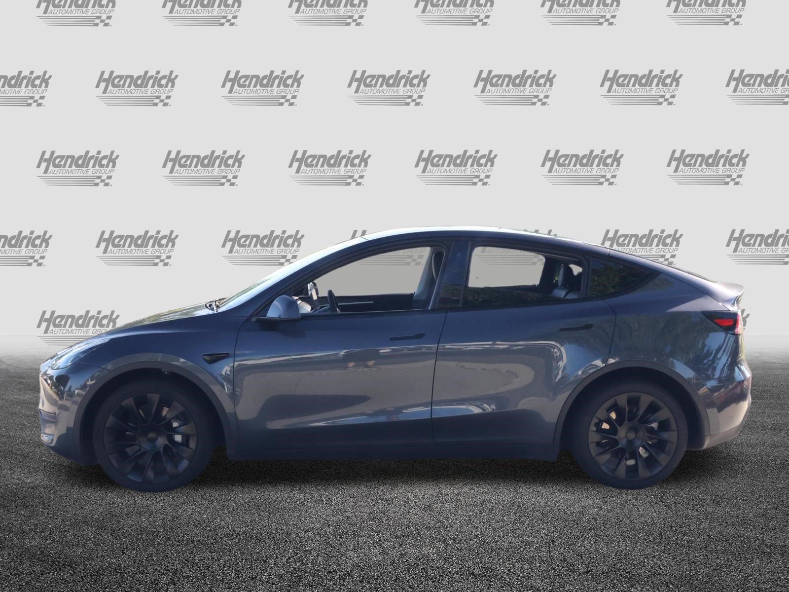 Used 2023 Tesla Model Y AWD image 6