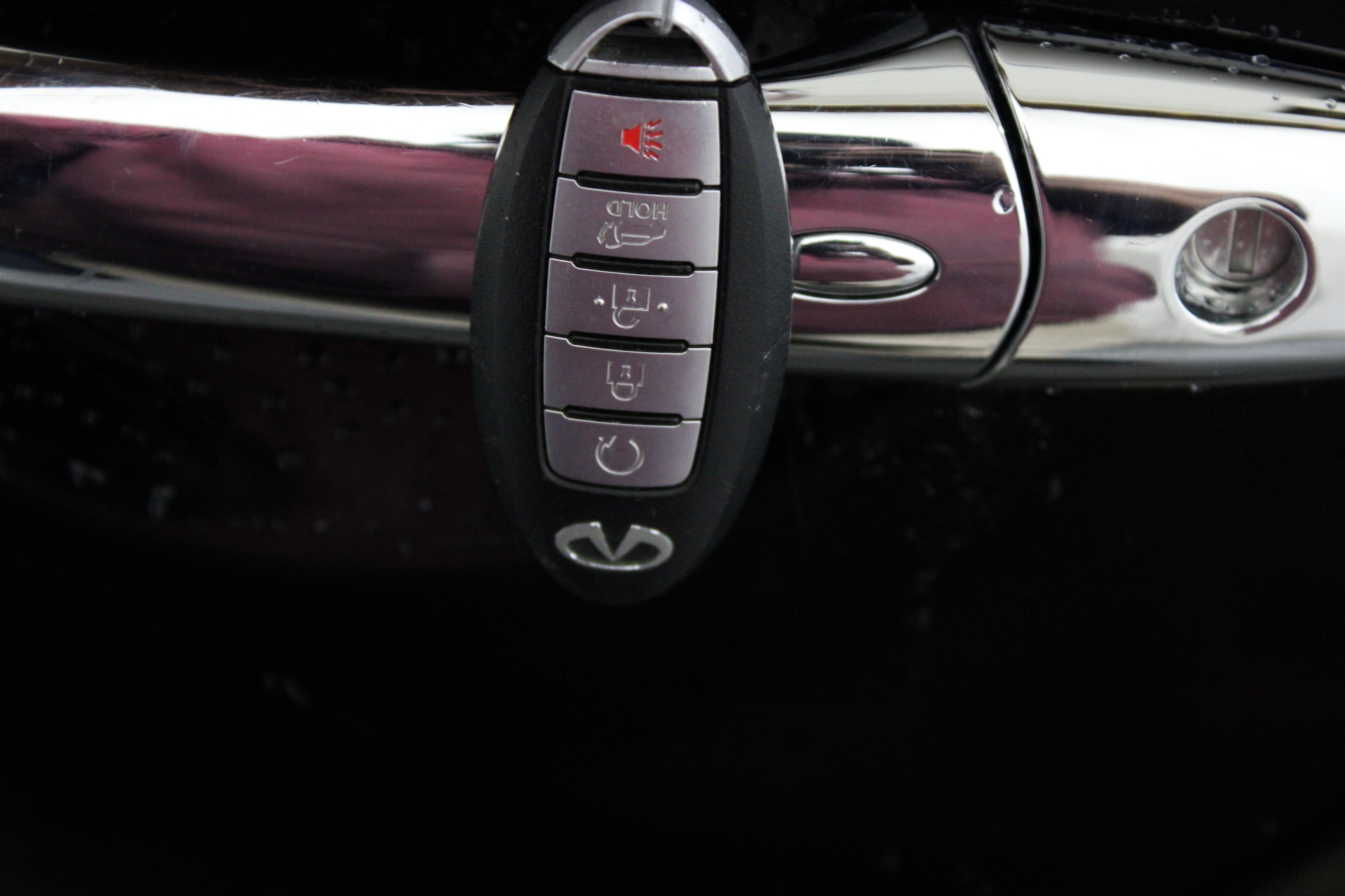 Used 2022 INFINITI QX80 Premium Select w/ All-Season Package RWD image 22