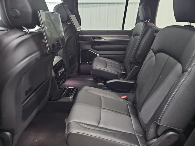 New 2026 Jeep Grand Wagoneer Limited AWD/4WD image 24