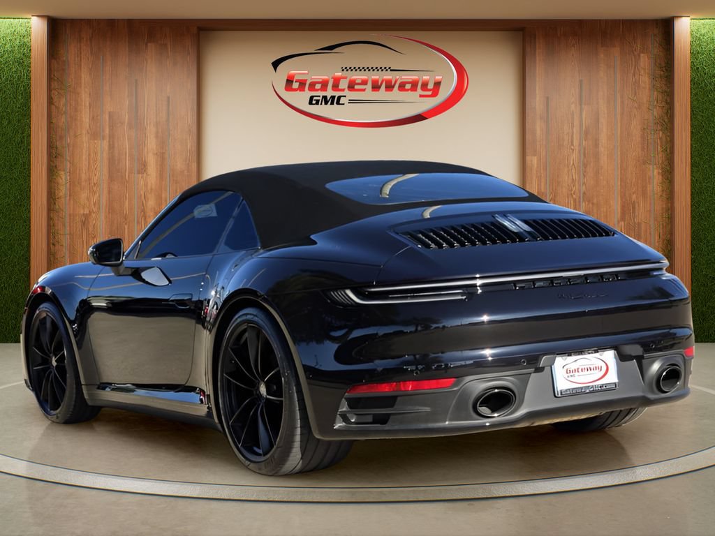Used 2021 Porsche 911 Carrera RWD image 3