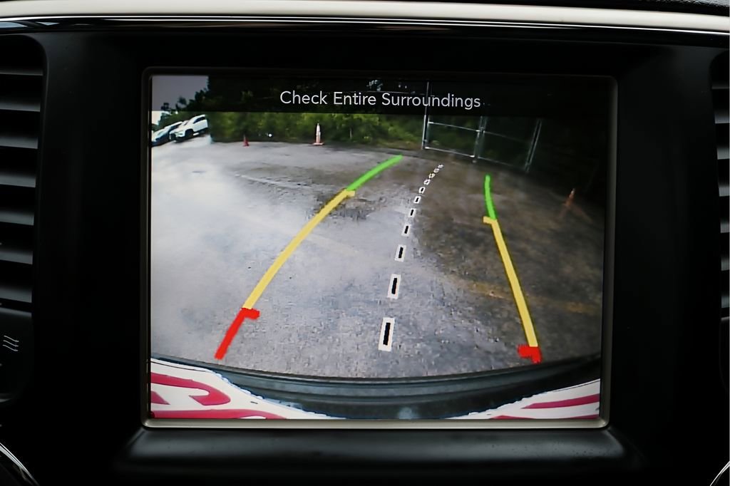 Used 2015 Jeep Grand Cherokee Altitude AWD/4WD image 25