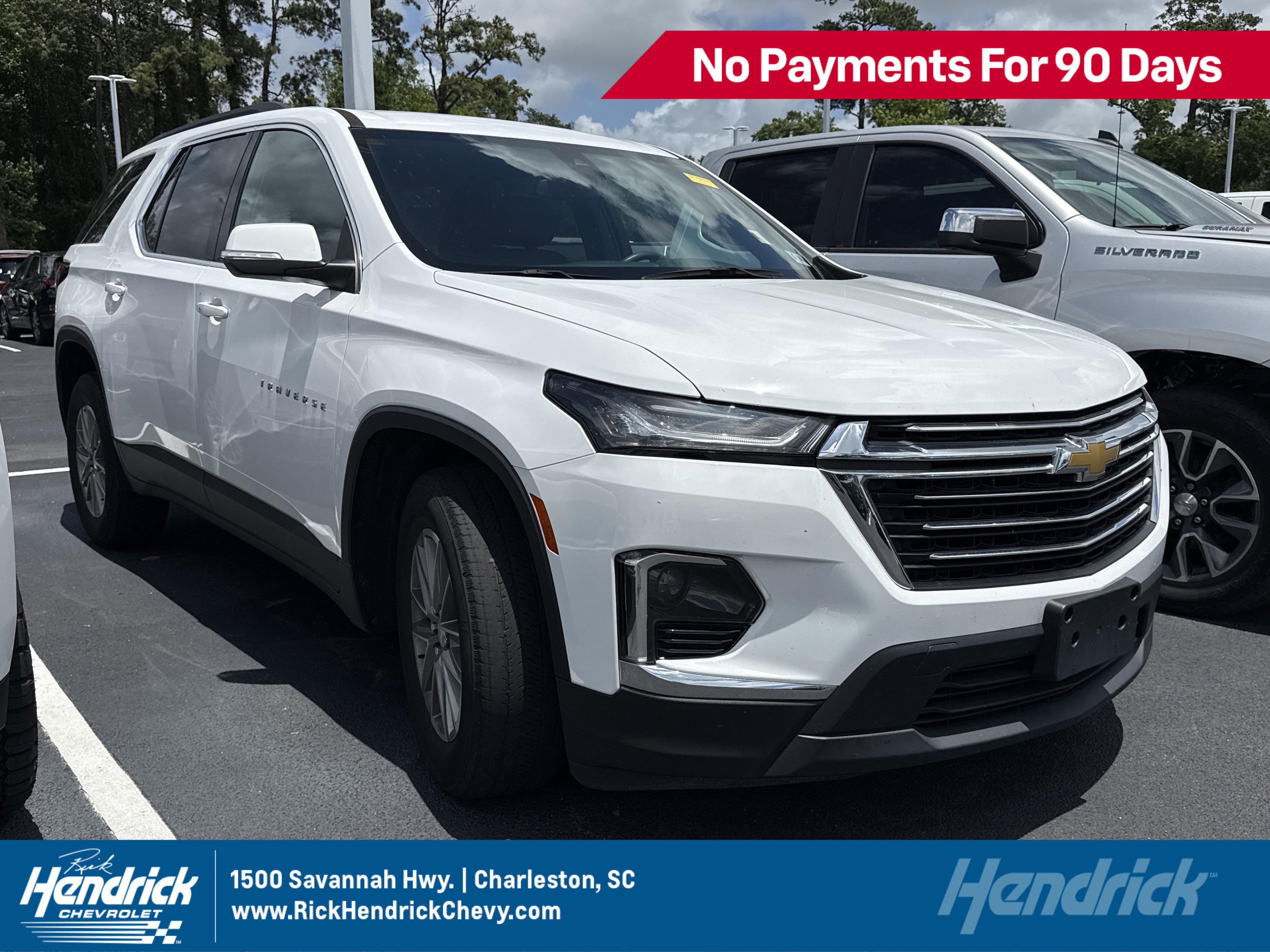 Used 2023 Chevrolet Traverse LT AWD/4WD image 1
