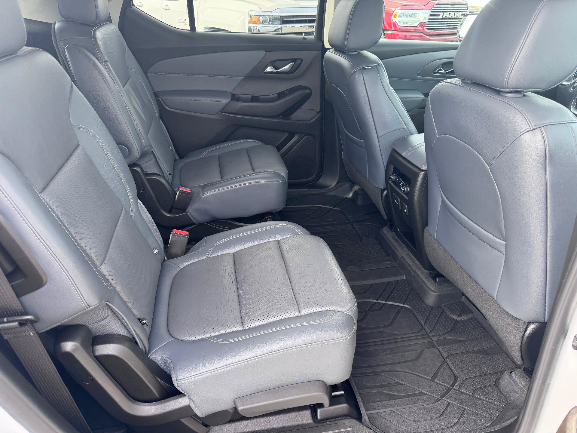 Used 2019 Chevrolet Traverse Premier w/ LPO, Floor Liner Package AWD/4WD image 24