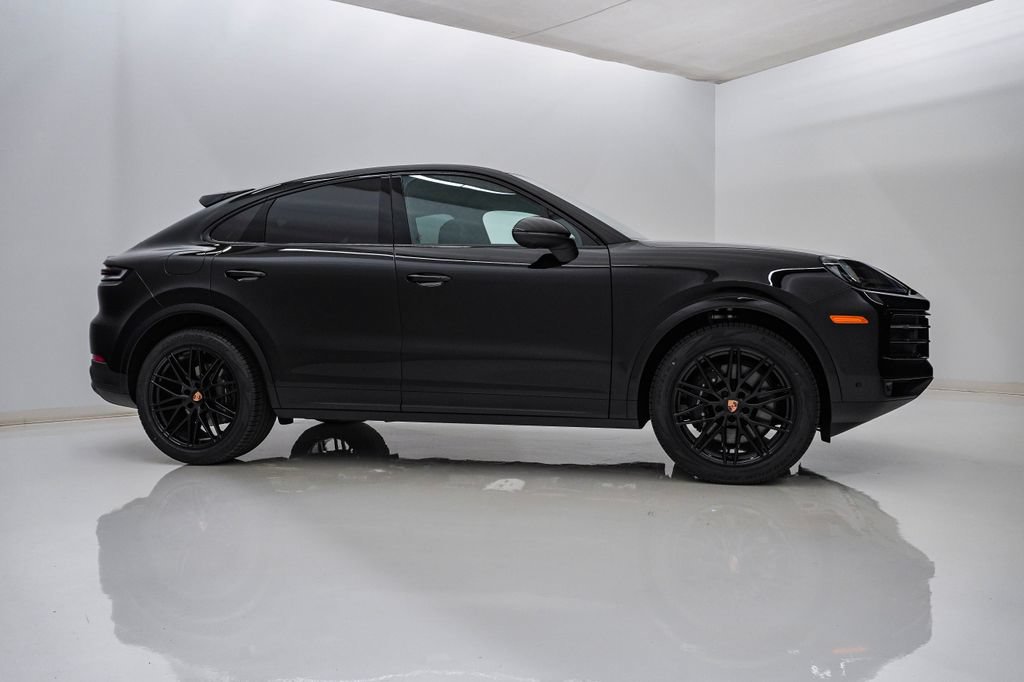 New 2026 Porsche Cayenne Coupe AWD/4WD image 9