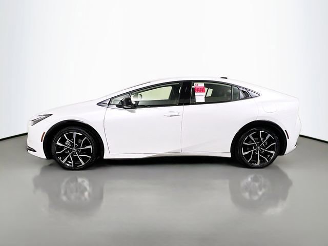 New 2026 Toyota Prius Plug-In Hybrid FWD image 6