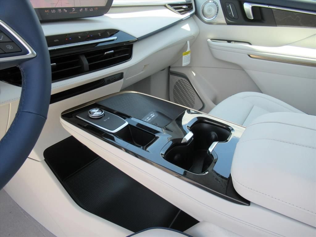 New 2026 Buick Enclave Avenir w/ Super Cruise Package FWD image 16