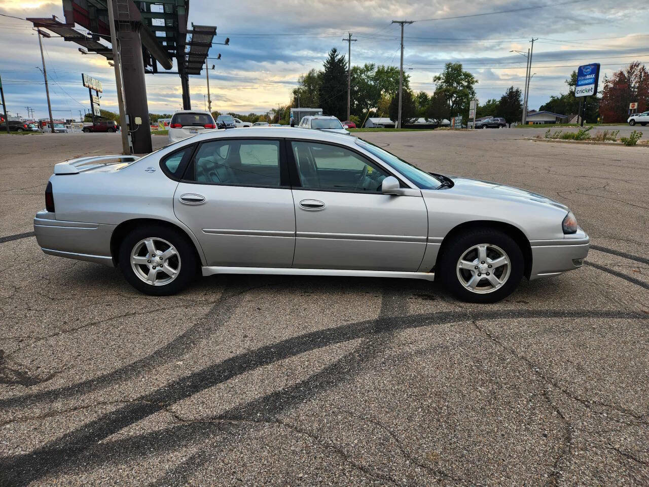 Used 2005 Chevrolet Impala LS w/ Sun And Sound Package image 2