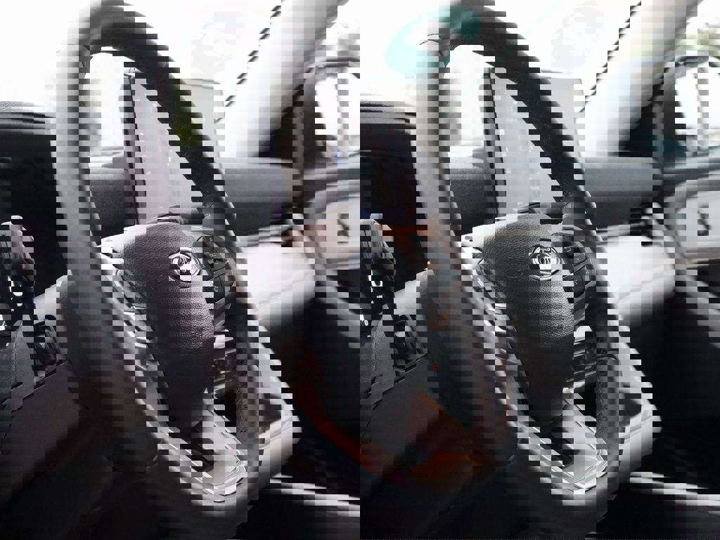 Used 2025 Ford Explorer Active w/ Active Comfort Package image 27