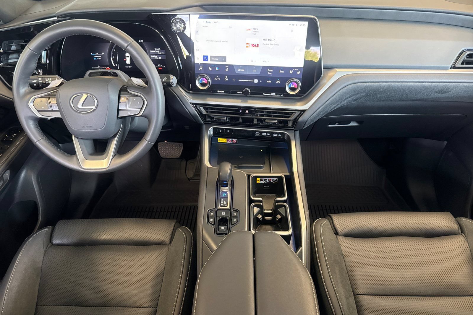 Used 2025 Lexus TX 350 AWD w/ Technology Package image 14