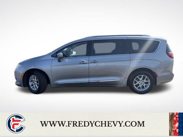 Used 2020 Chrysler Pacifica Touring-L FWD image 8