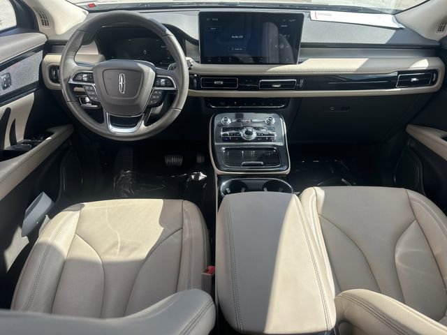 Certified 2023 Lincoln Nautilus FWD w/ Premium Package image 18