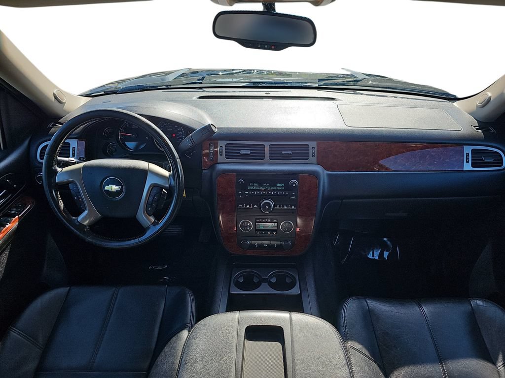 Used 2013 Chevrolet Suburban LT w/ Texas Edition RWD image 13