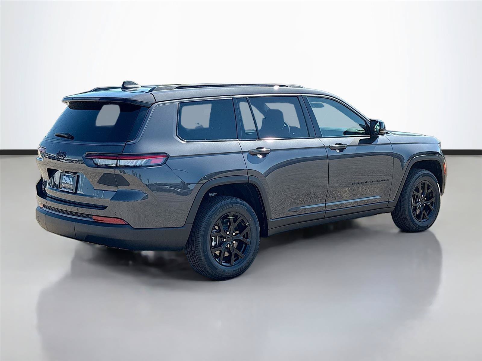 New 2026 Jeep Grand Cherokee L 4WD image 13