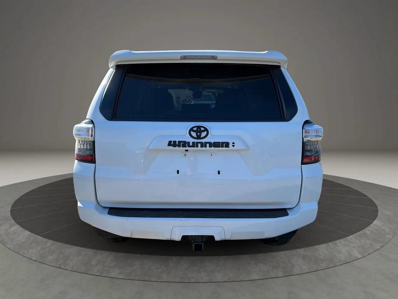 Used 2022 Toyota 4Runner SR5 AWD/4WD image 6