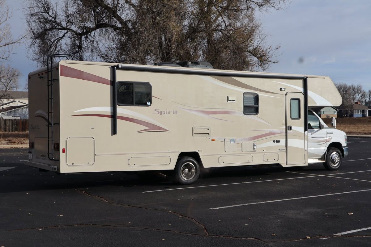 Used 2015 Ford E-450 and Econoline 450 Super Duty w/ Motorhome Prep Package image 4