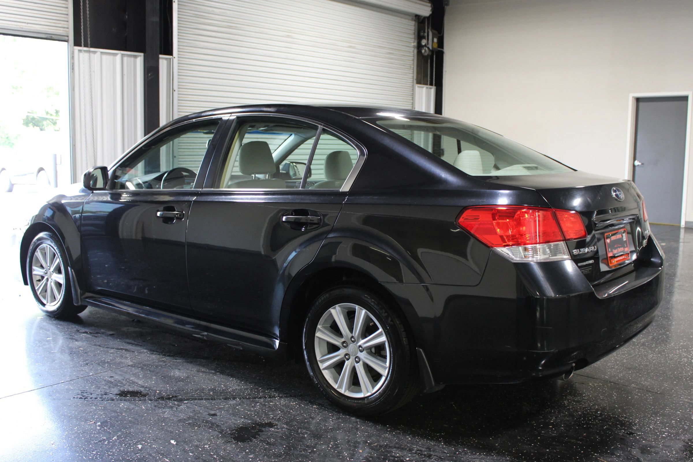 Used 2012 Subaru Legacy 2.5i Premium AWD/4WD image 5