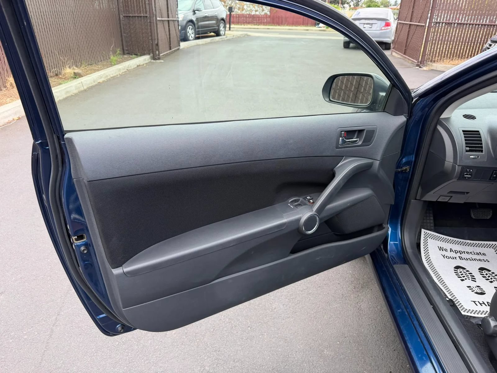 Used 2005 Scion tC FWD image 9