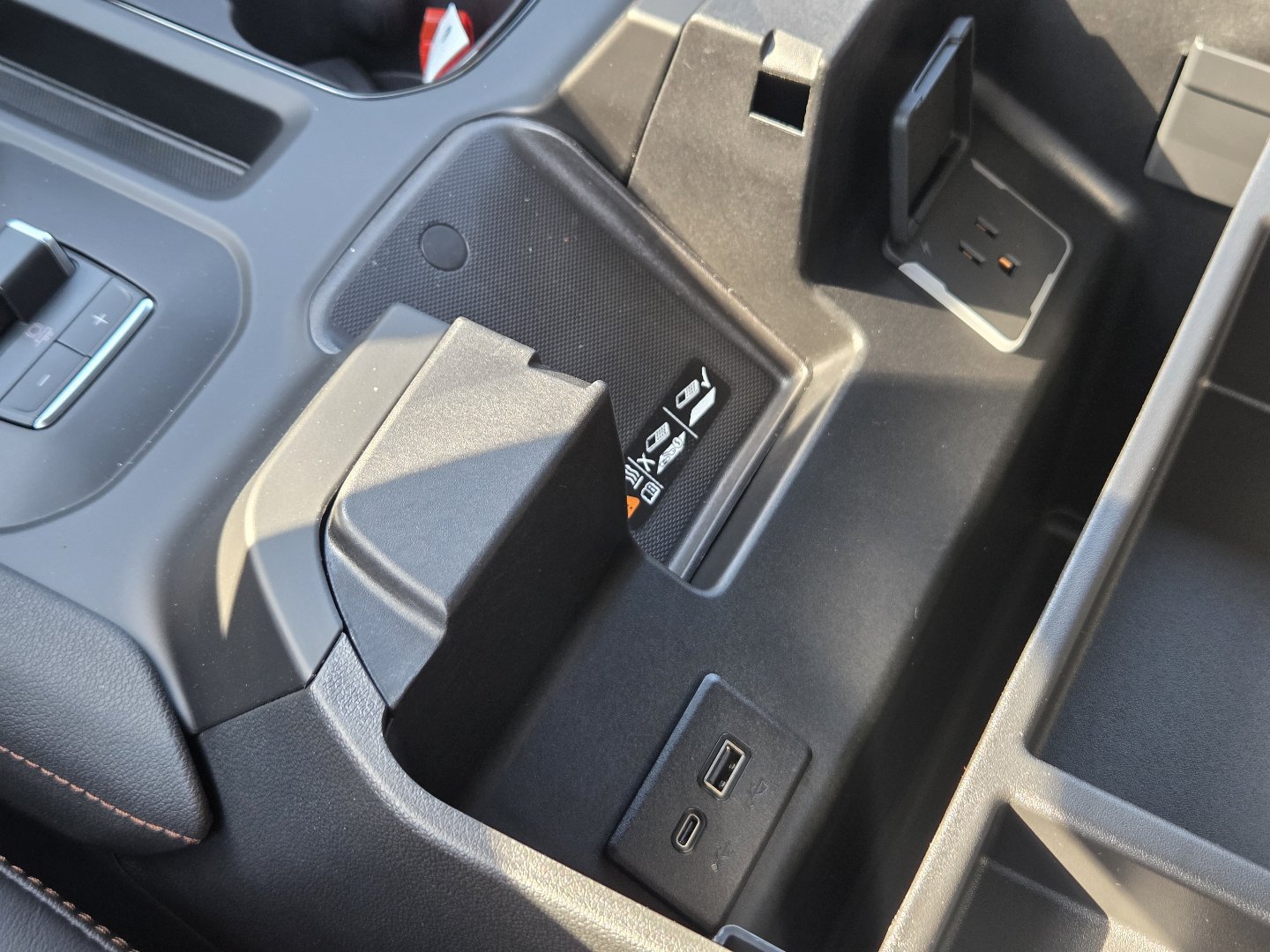 New 2026 GMC Sierra 2500 AT4 w/ AT4 Premium Plus Package AWD/4WD image 41