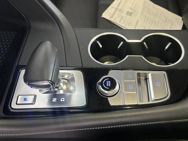 Used 2025 Genesis G70 2.5T RWD image 8