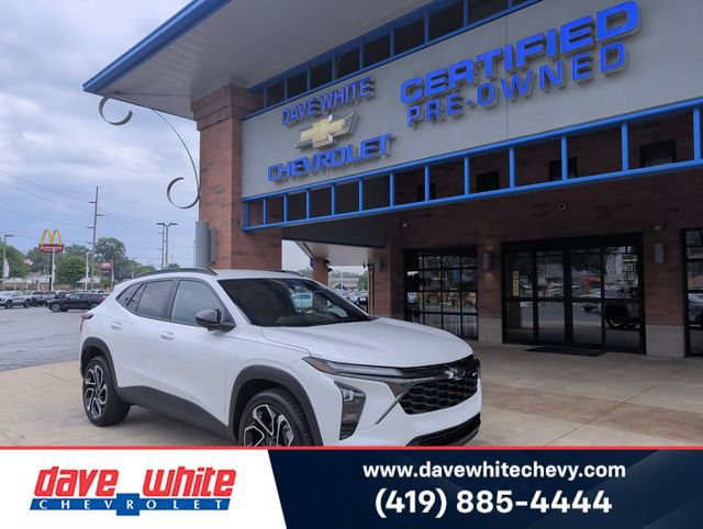 Used 2024 Chevrolet Trax RS w/ Driver Confidence Package FWD image 1