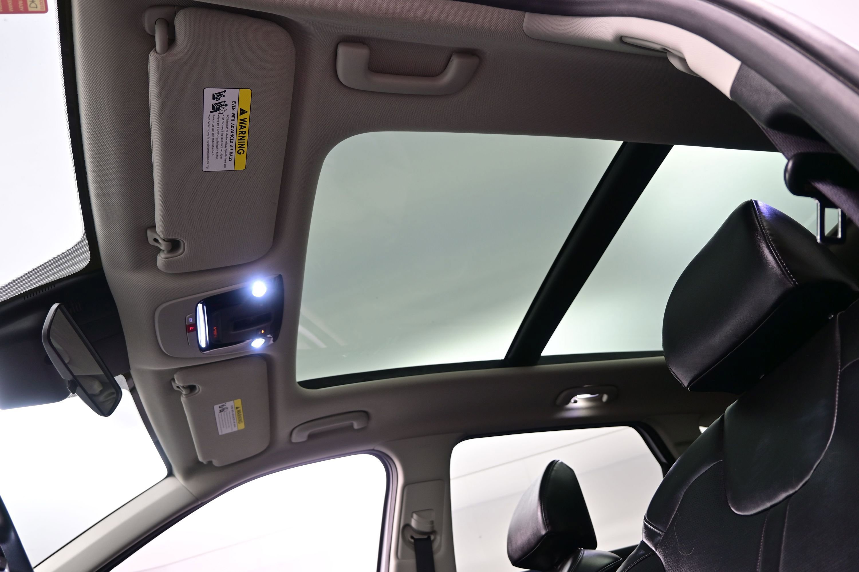 Used 2024 Kia Sorento S w/ Panoramic Sunroof Package AWD/4WD image 19