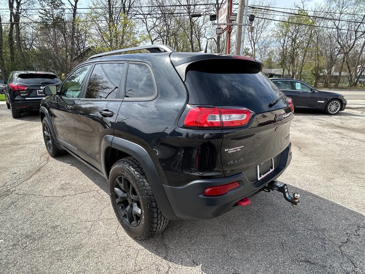 Used 2016 Jeep Cherokee Trailhawk w/ Cold Weather Group image 10