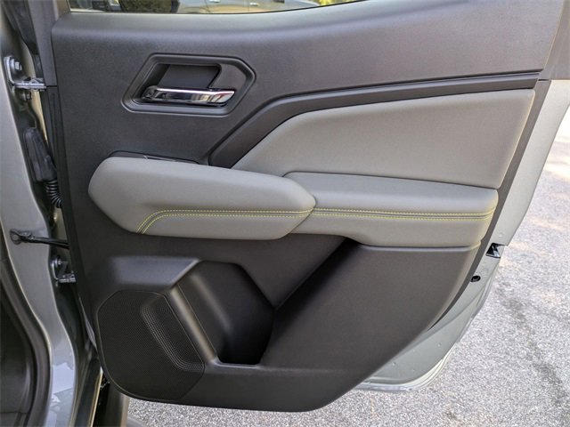 New 2025 Chevrolet Colorado ZR2 w/ Midnight Edition image 32