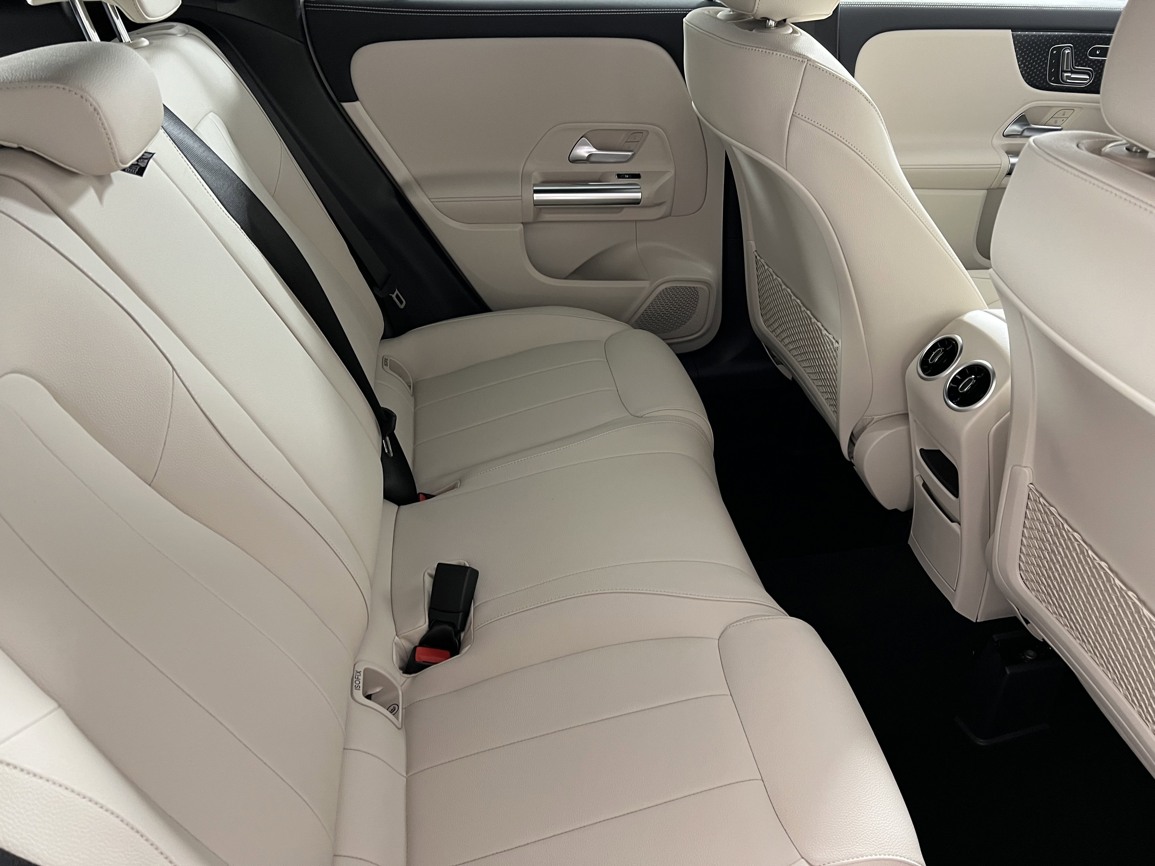 New 2026 Mercedes-Benz GLA 250 4MATIC image 28