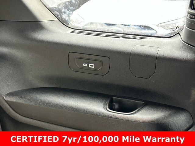 Certified 2023 Jeep Grand Cherokee L Limited w/ Luxury Tech Group II image 17