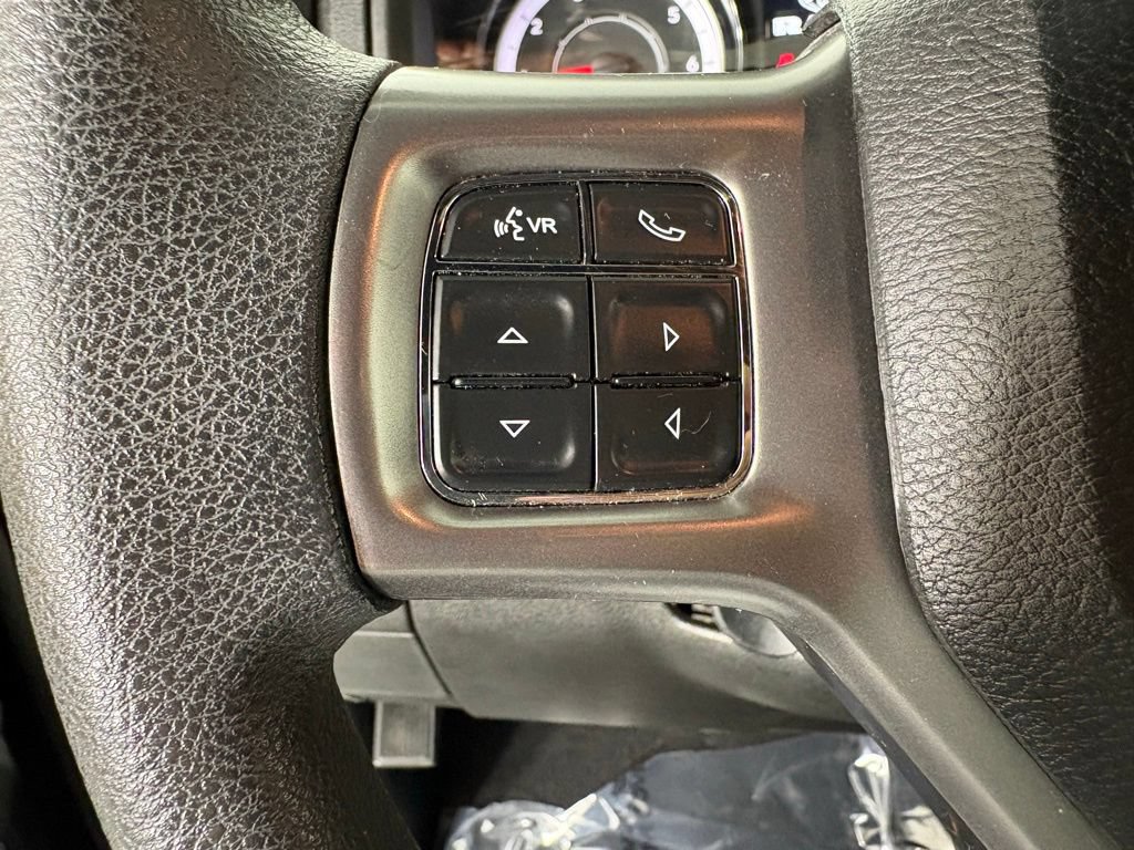 Used 2024 RAM 1500 Warlock AWD/4WD image 23
