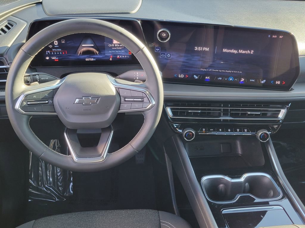 Used 2024 Chevrolet Traverse LS w/ Midnight/Sport Edition image 4