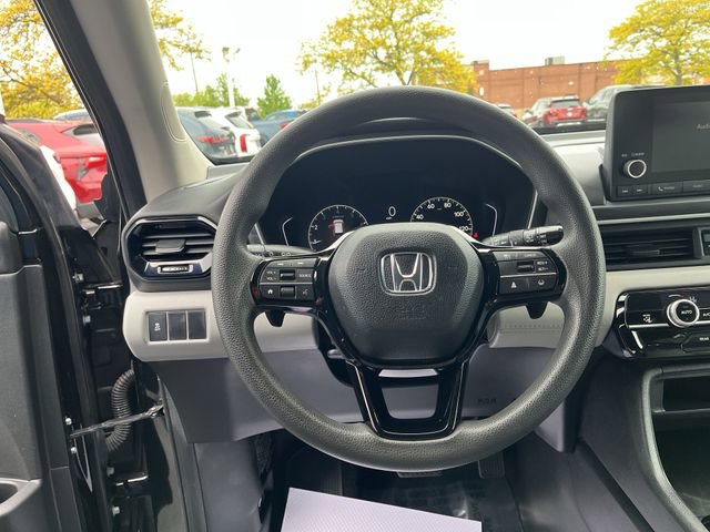 Used 2023 Honda Pilot LX image 13