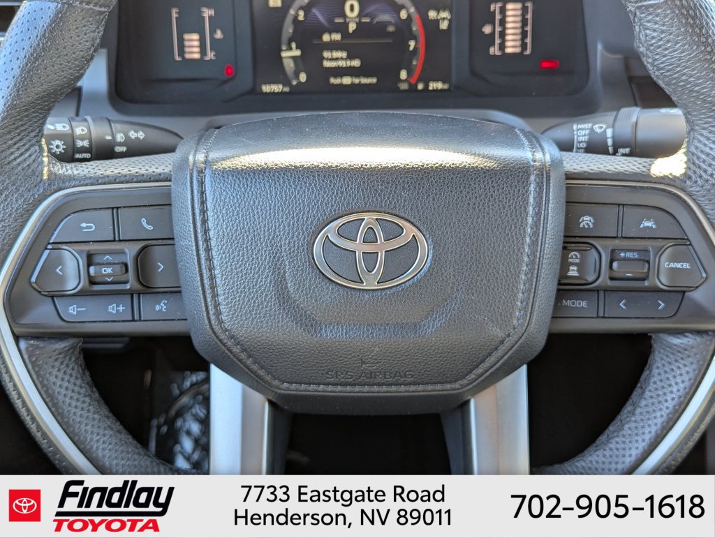 Certified 2025 Toyota Tacoma SR5 AWD/4WD image 23