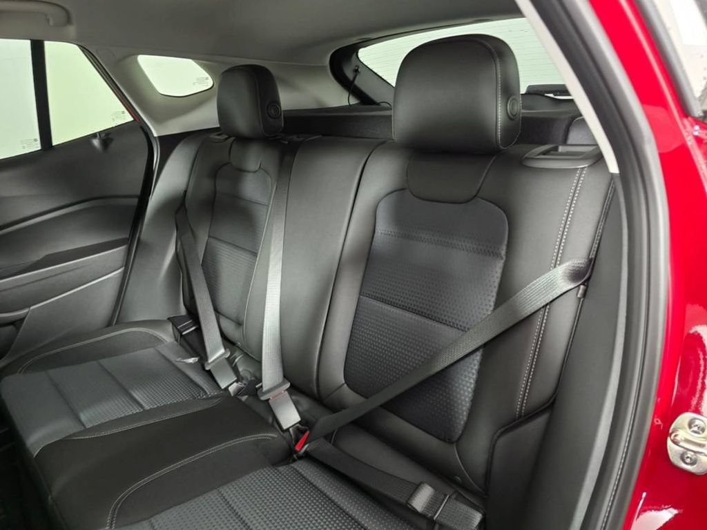 New 2026 Chevrolet Trax LT w/ Driver Confidence Package FWD image 19