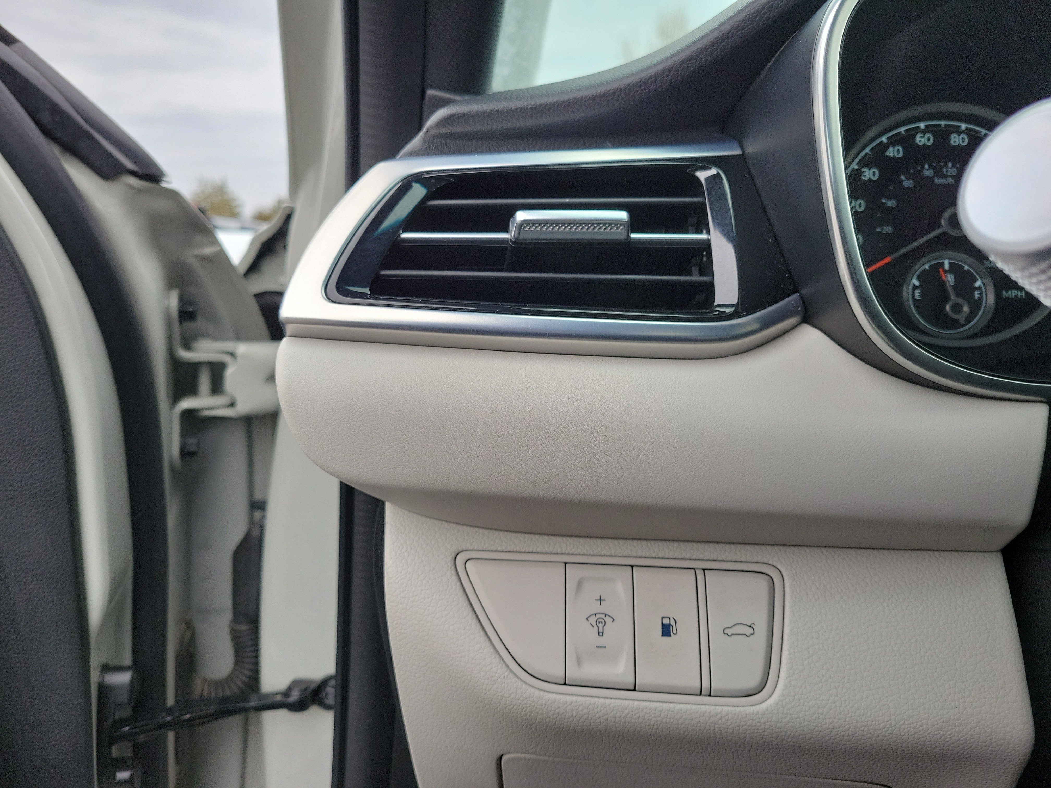 Used 2024 Genesis G70 2.5T image 20