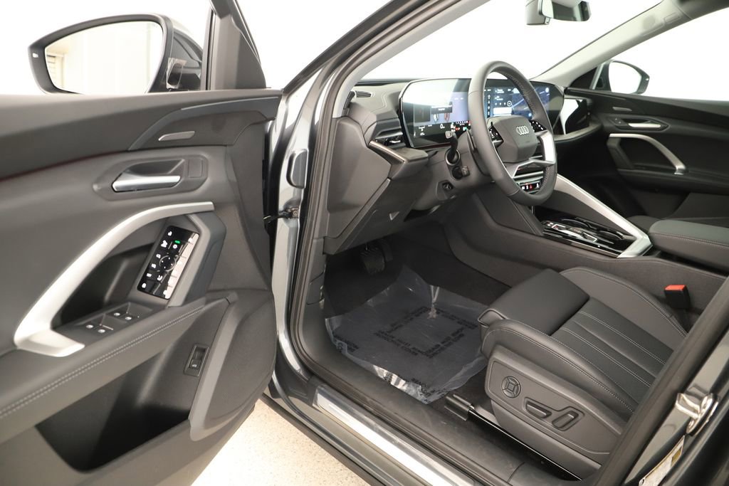New 2026 Audi Q5 Premium Plus AWD/4WD image 14
