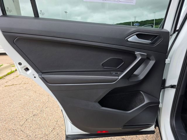 Used 2024 Volkswagen Tiguan S image 32