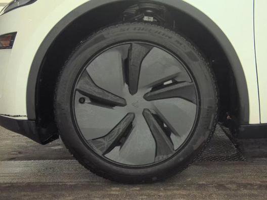 Used 2026 Tesla Model Y Long Range image 19