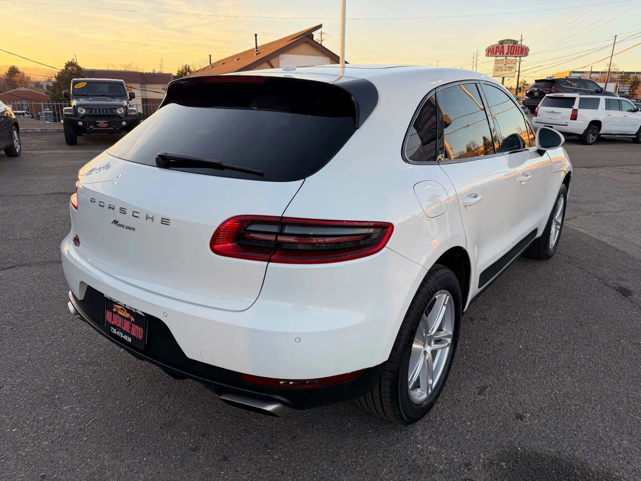 Used 2018 Porsche Macan Sport Edition image 8