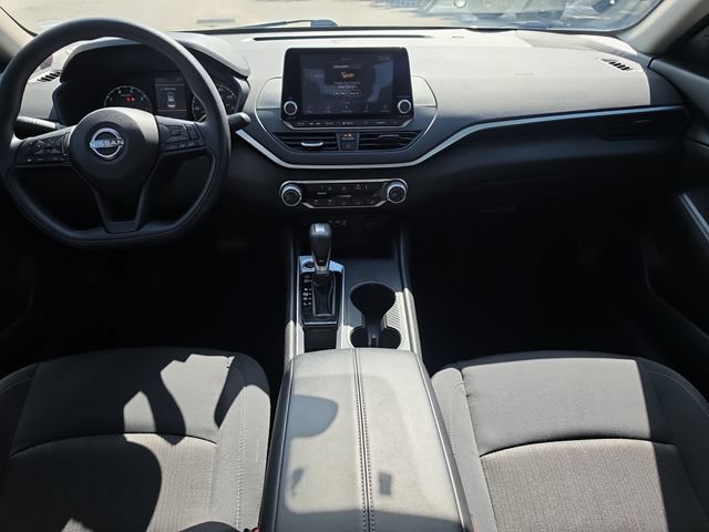 Certified 2025 Nissan Altima 2.5 S FWD image 12