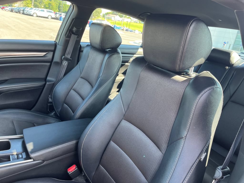 Used 2020 Honda Accord Sport image 12