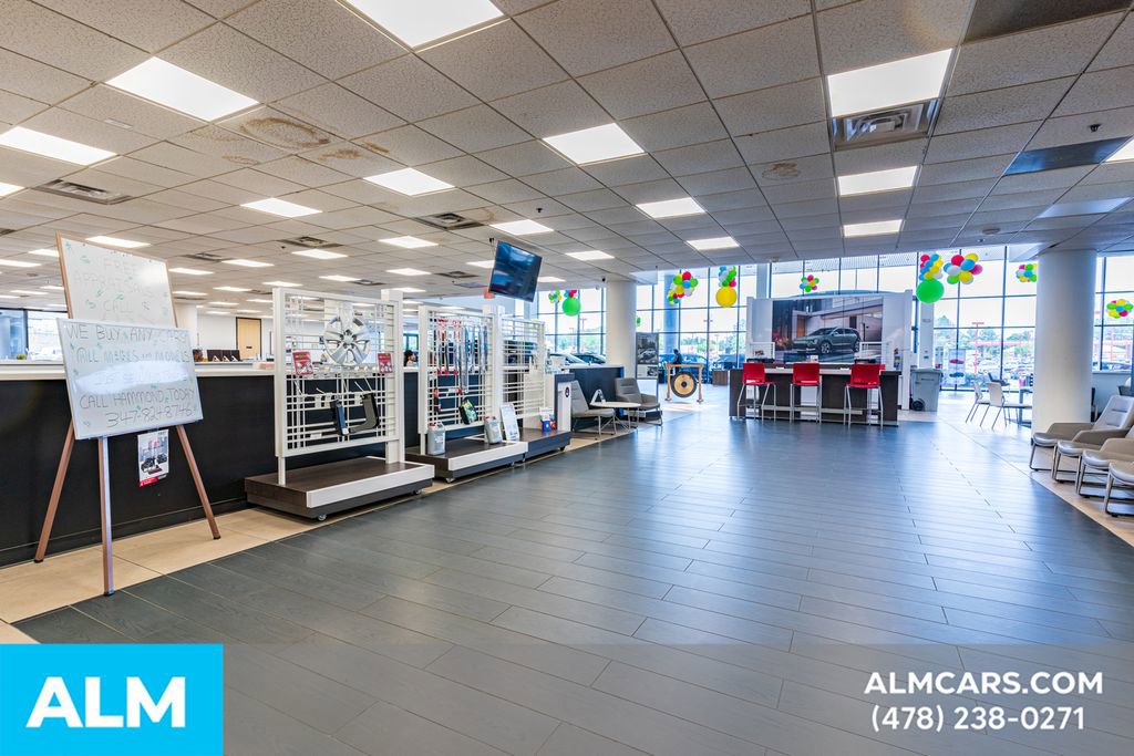 Used 2025 Chevrolet Trax LS image 71