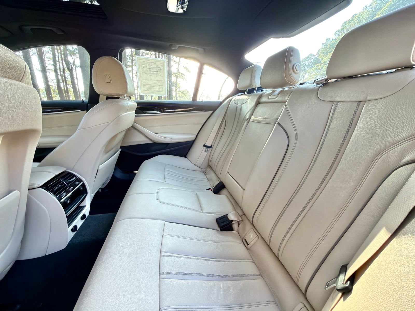 Used 2018 BMW 530e xDrive image 14