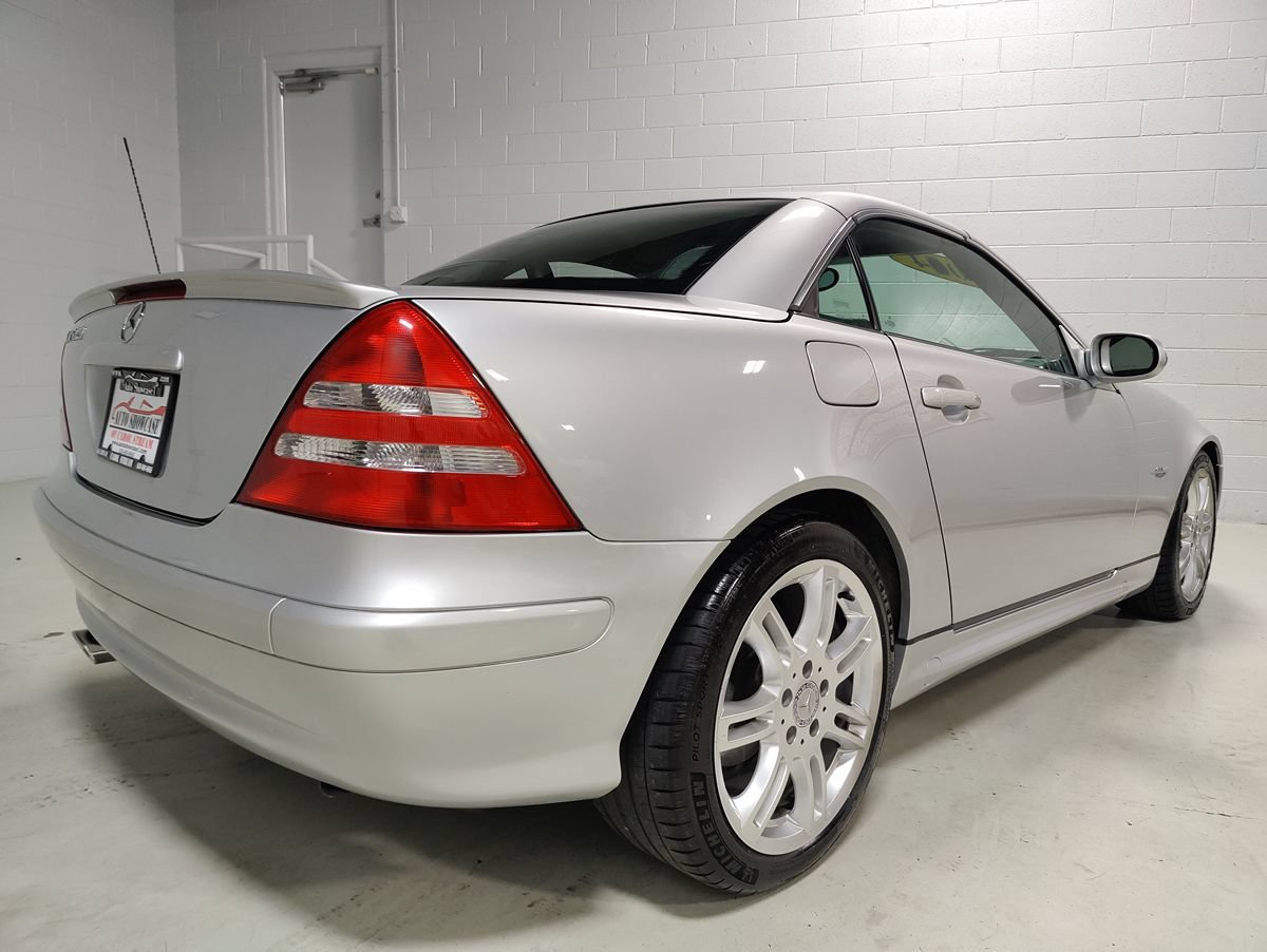 Used 2004 Mercedes-Benz SLK 320 image 7