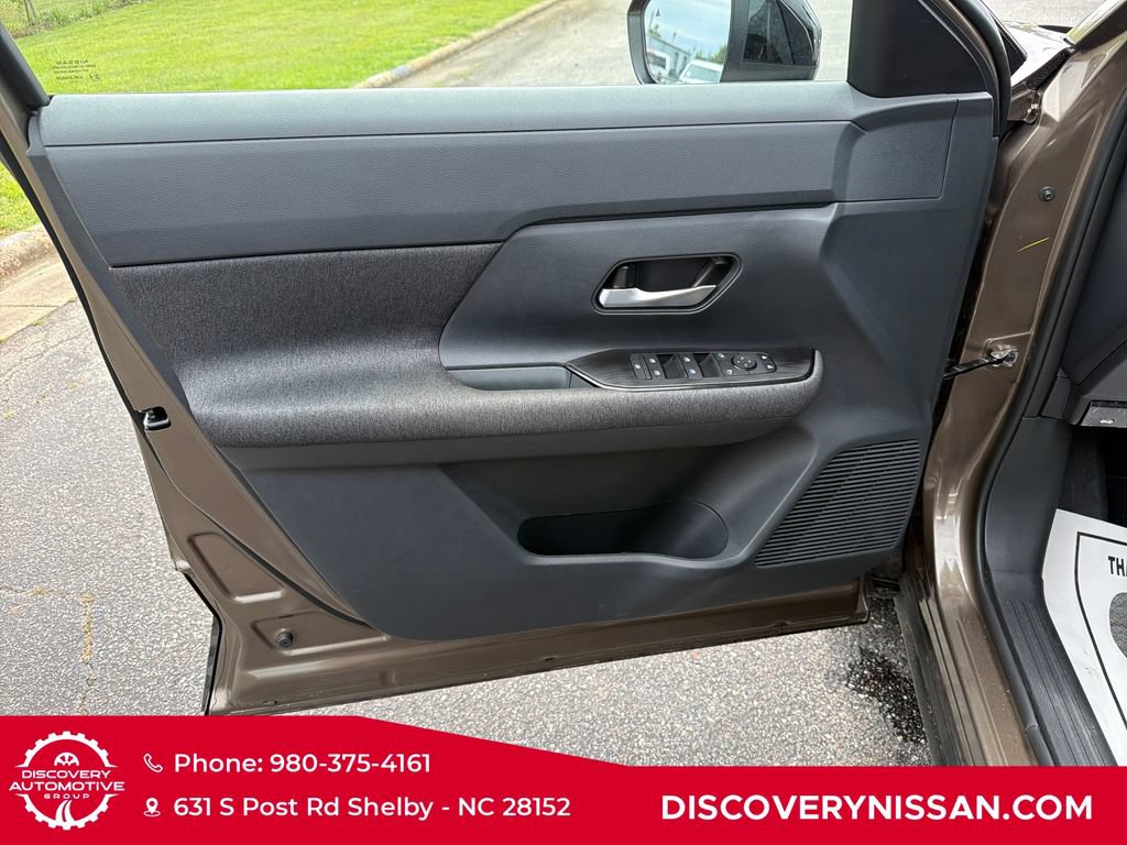 Certified 2026 Nissan Kicks SV w/ Charging Package FWD image 10