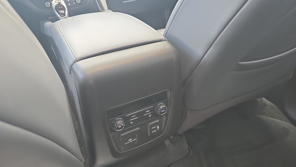 Used 2019 Buick Enclave Premium w/ Experience Buick Package AWD/4WD image 11