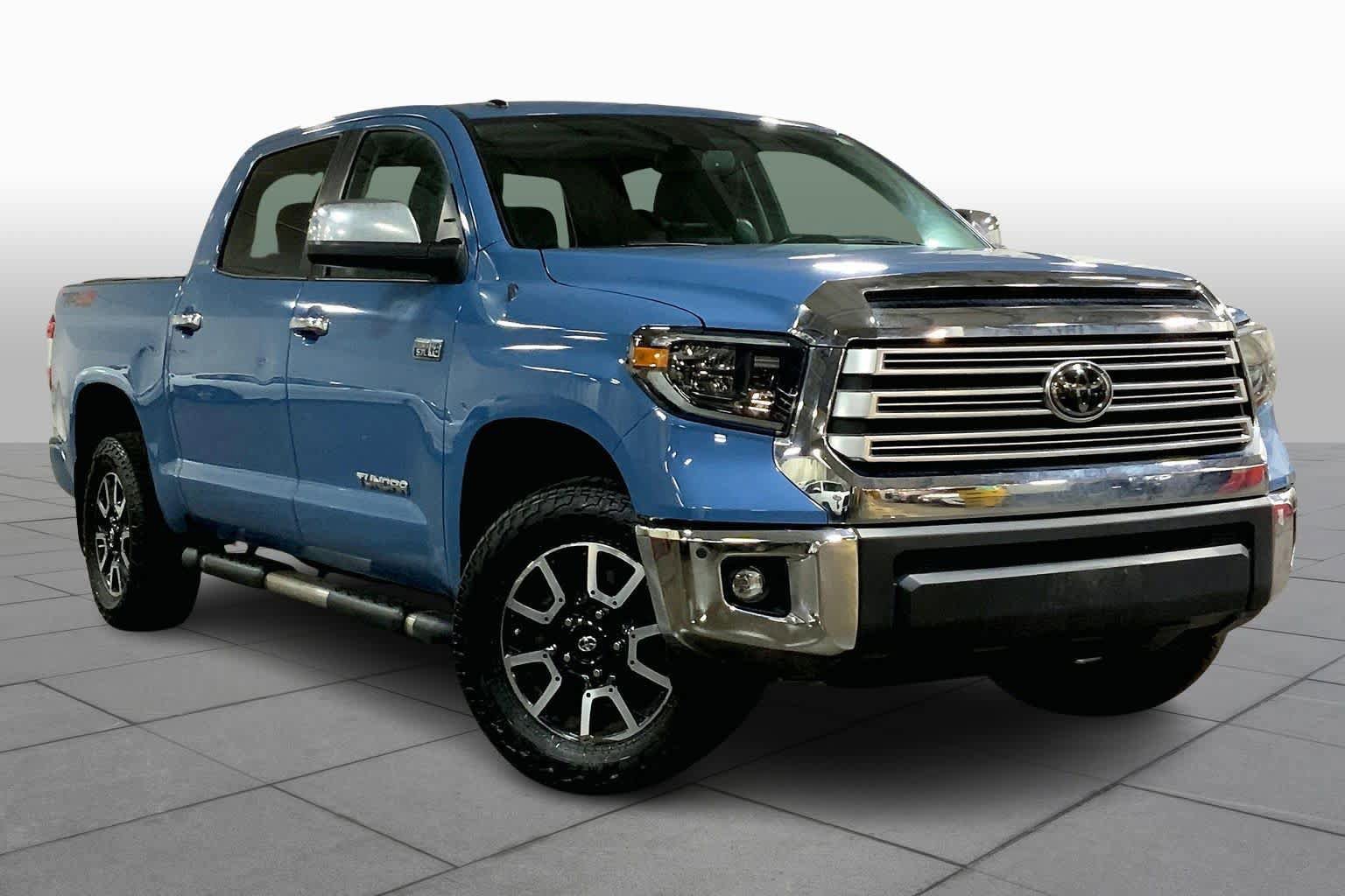 Used 2019 Toyota Tundra Limited w/ Limited Premium Package AWD/4WD image 3
