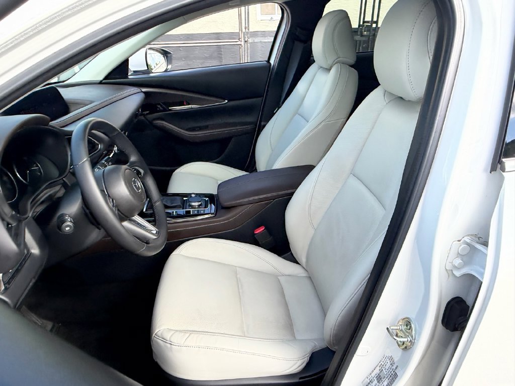 Used 2024 MAZDA CX-30 AWD 2.5 S w/ Premium Package image 10