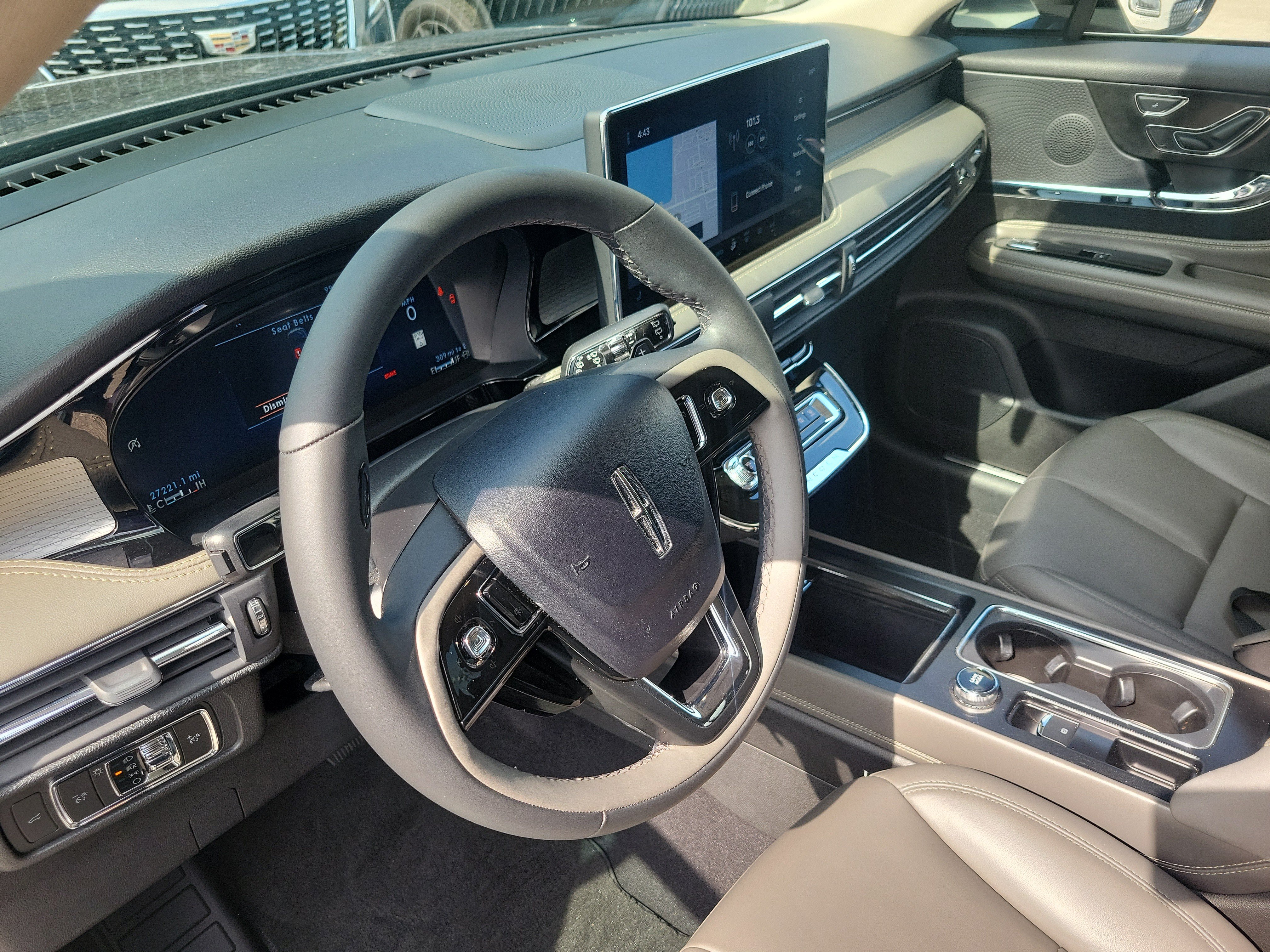 Certified 2023 Lincoln Corsair FWD image 14