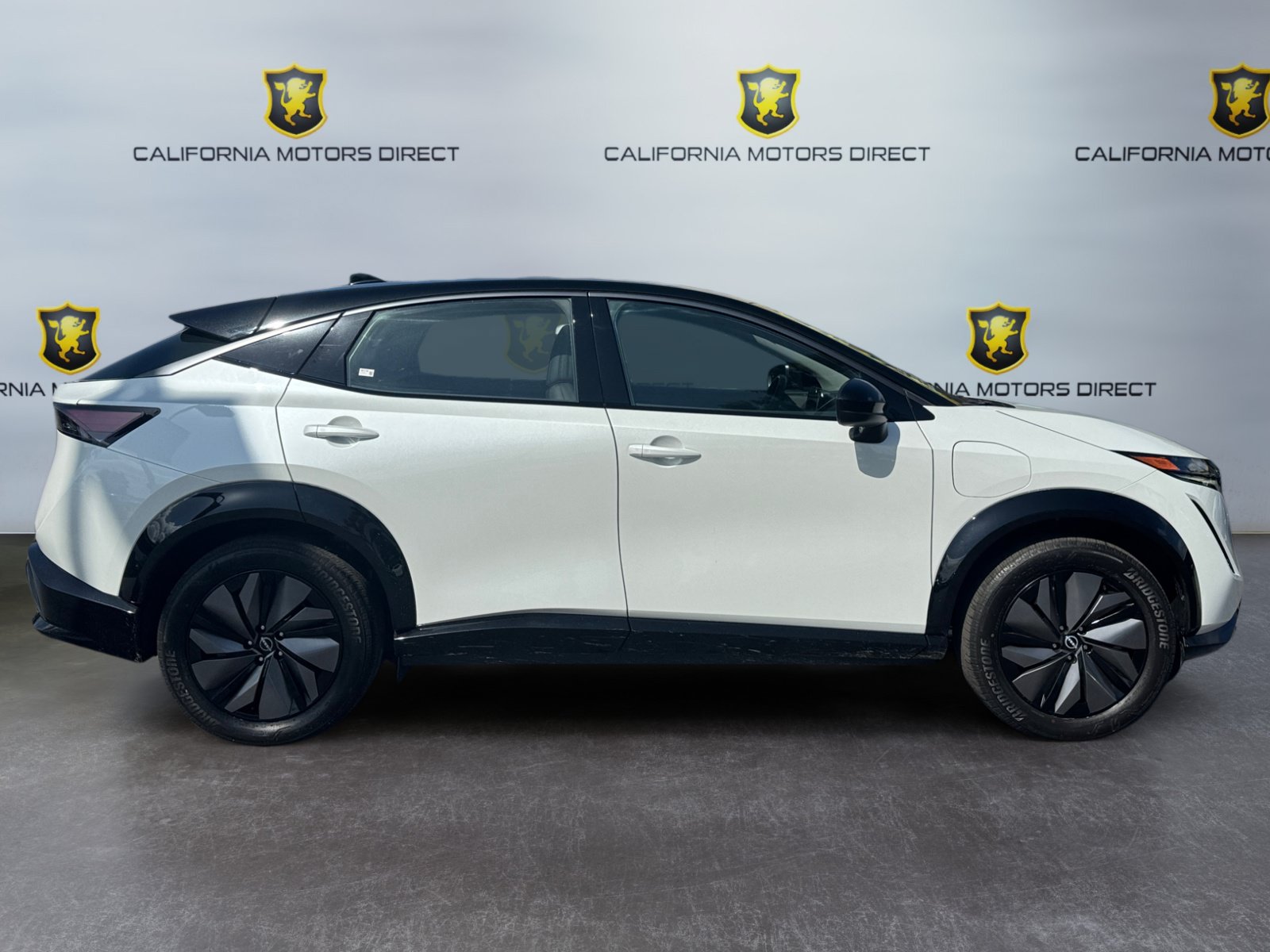 Used 2024 Nissan Ariya AWD image 6
